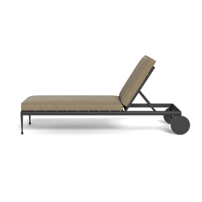 Andre Sun Lounge