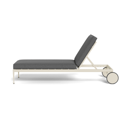 Andre Sun Lounge