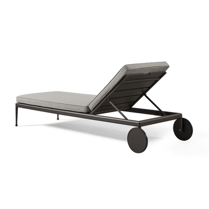 Andre Sun Lounge