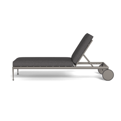 Andre Sun Lounge