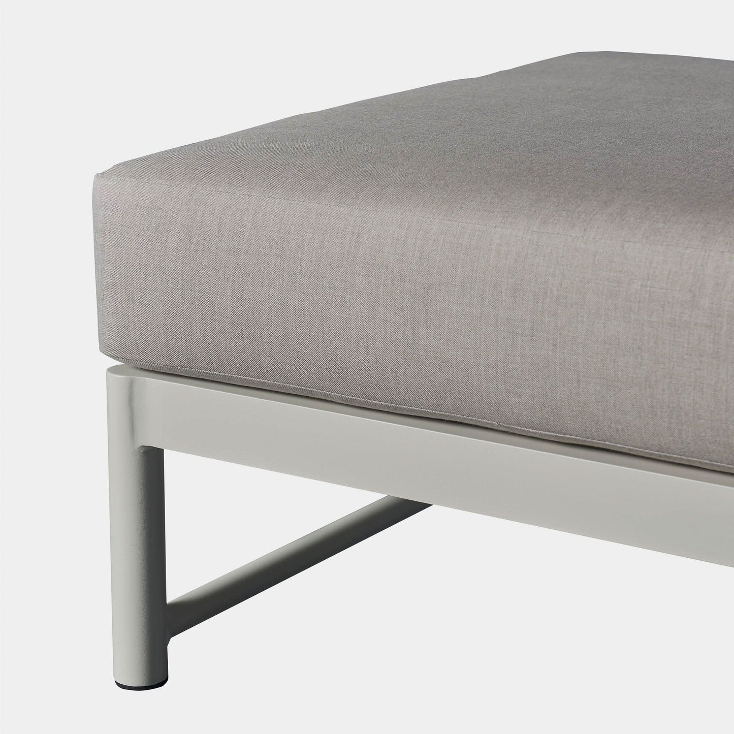 Breeze Xl Aluminum Ottoman