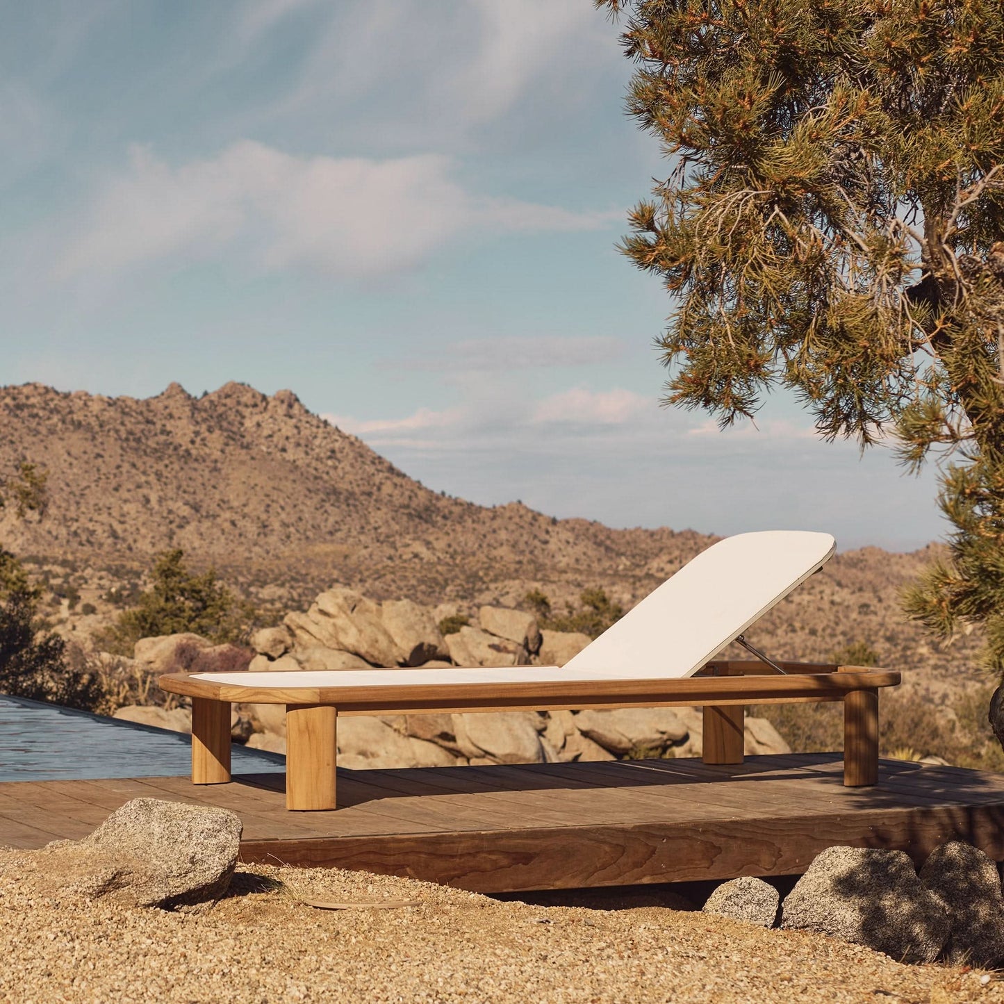 Chloe Teak Mesh Sun Lounge