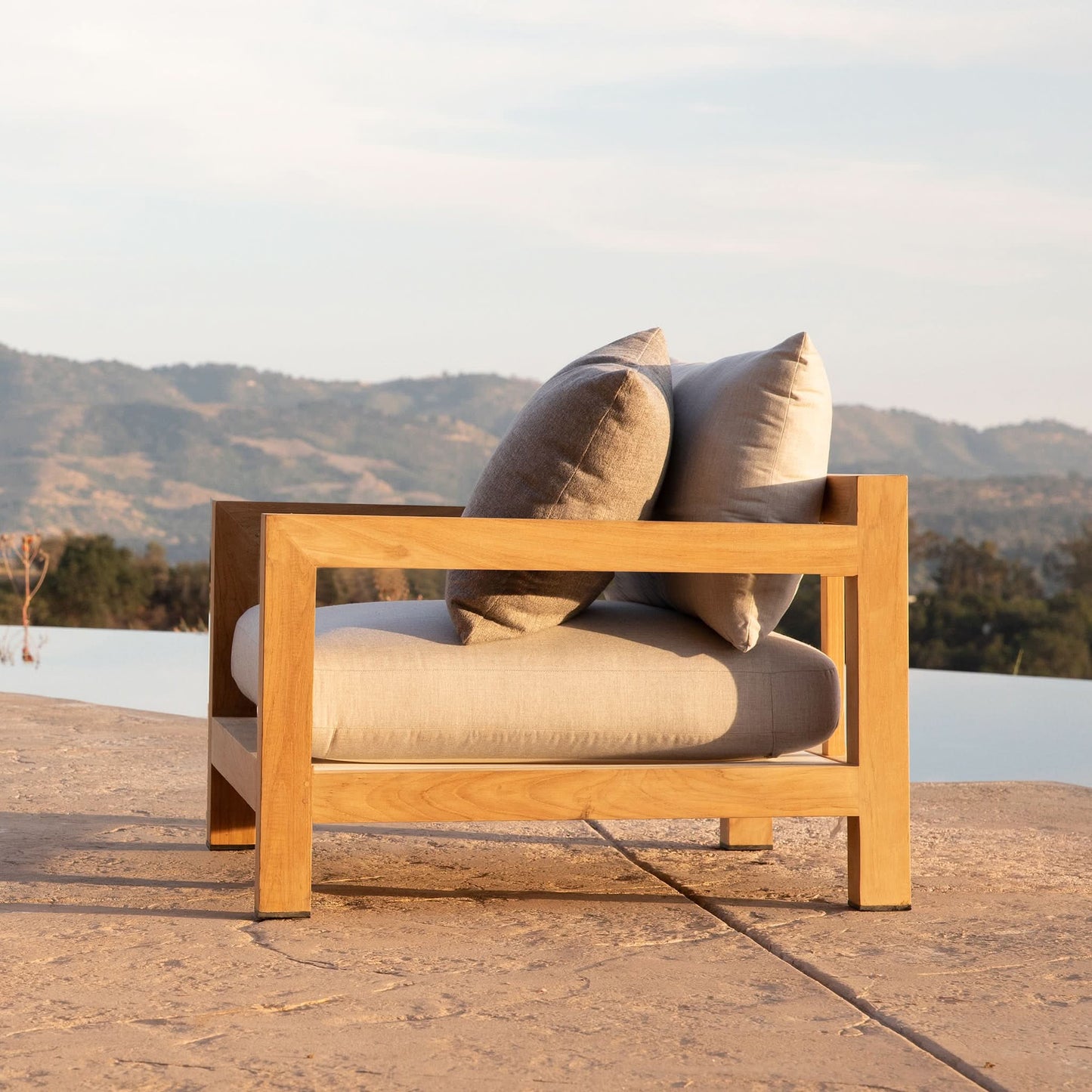 Pacific Teak Lounge Chair