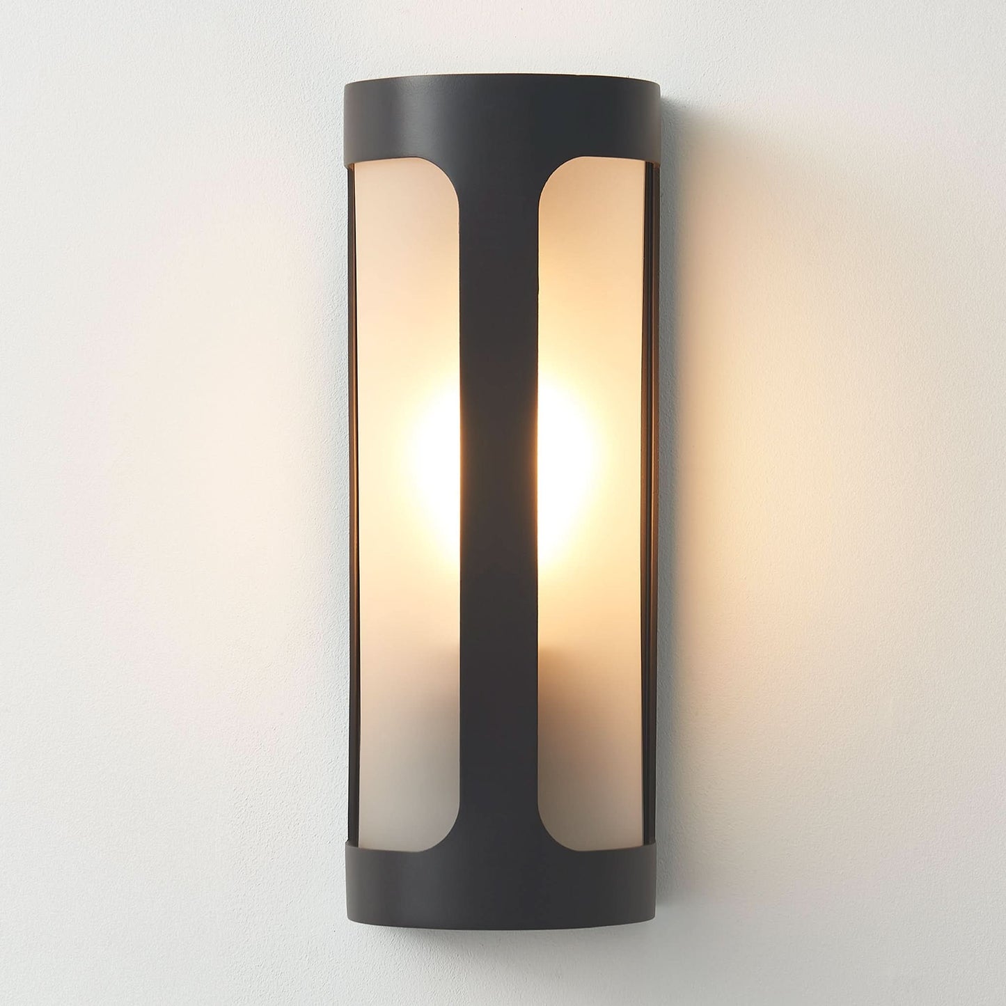 Victoria Aluminum Outdoor Sconce